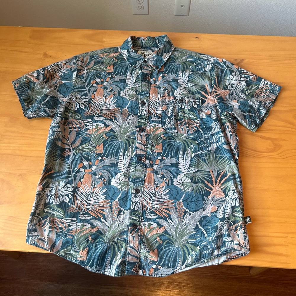 Howler Bros button up. Medium